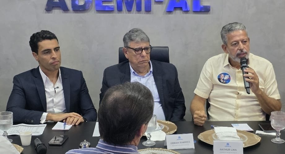 “A construção civil e o mercado imobiliário são vitais para uma AL cada vez mais forte e terão nosso apoio integral no Senado”, assegura Arthur Lira em almoço na Ademi, junto com JHC e Marina
